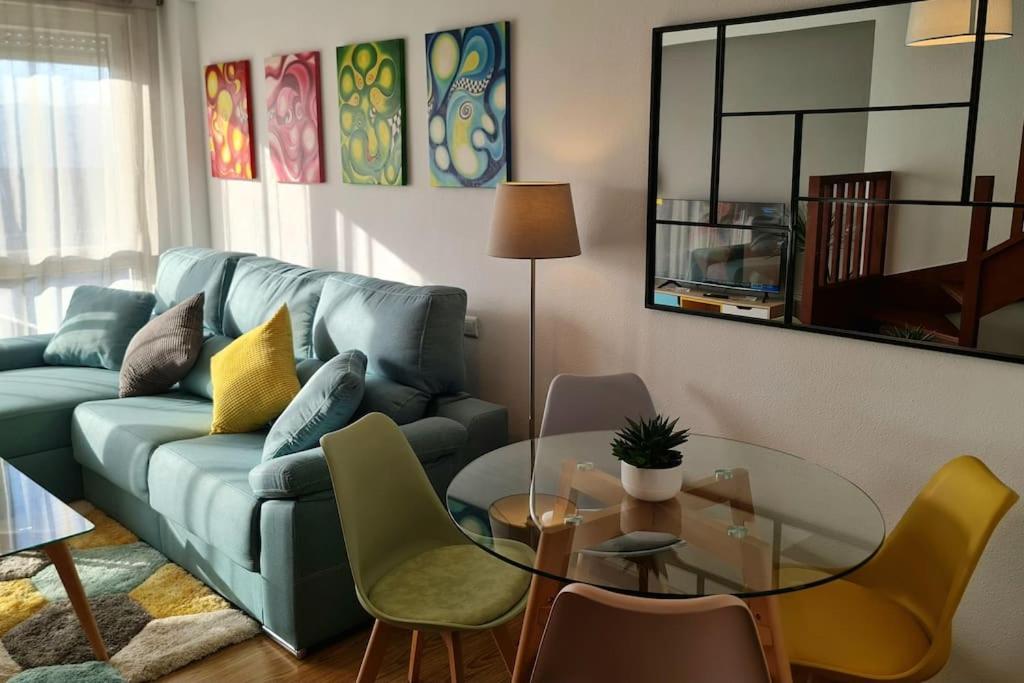 Nuevo De Dos Plantas Apartment